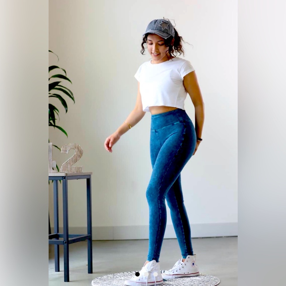 Zenana Deep Aqua Mineral Washed Leggings
